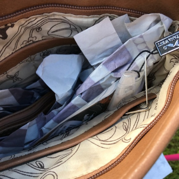 Montana West Concho Brown Crossbody - Picture 4 of 8